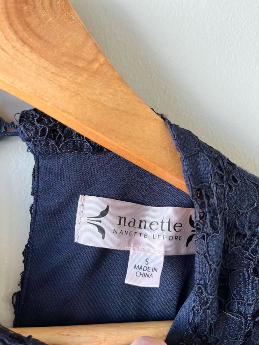 Nanette Lepore Navy Floral Lace Cap-Sleeve Top Size S -Coquette Girl Victorian - Picture 8 of 11